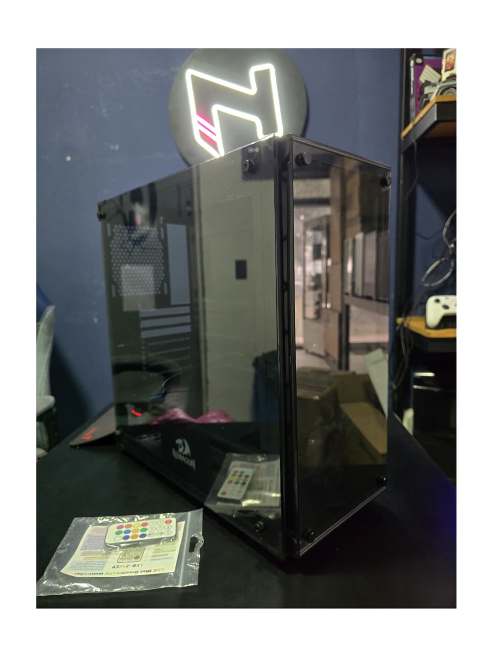 WhatsApp Image 2026-05-26 at 11.34.27 AM (5) GABINETE REDRAGON RGB OULET - Imagen 1